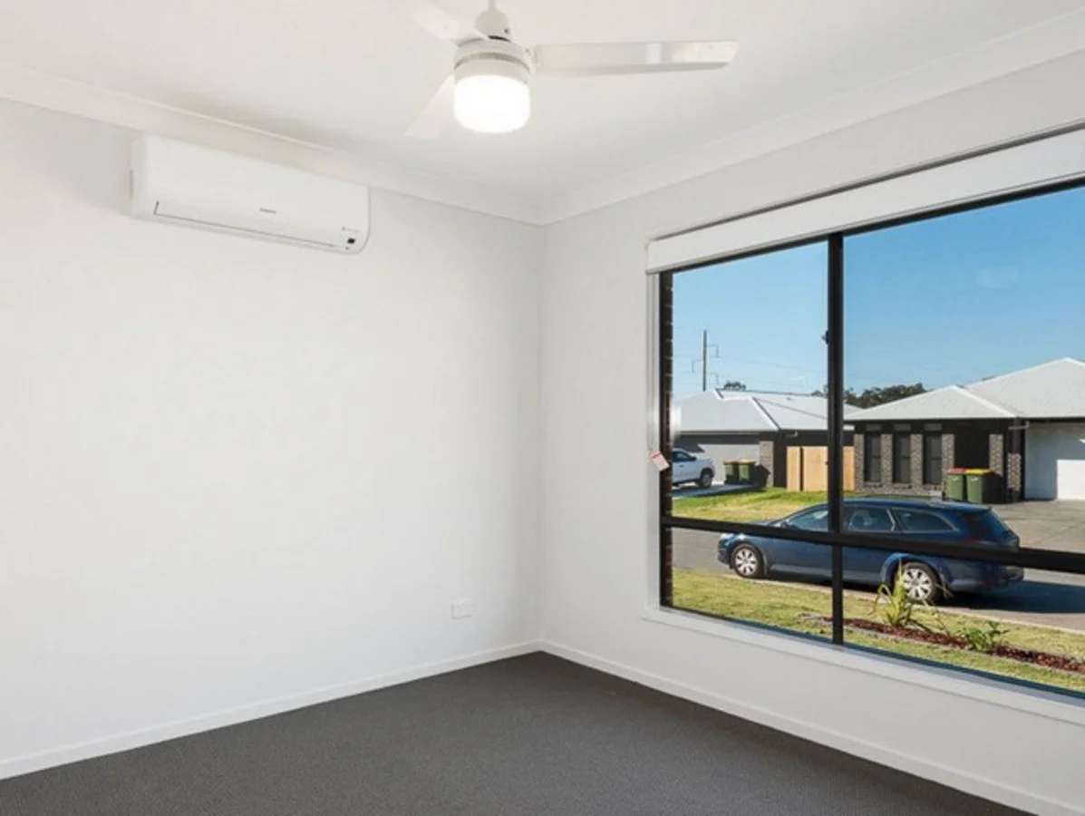 1/27 Figtree Circuit, Caboolture QLD 4510 photo 2