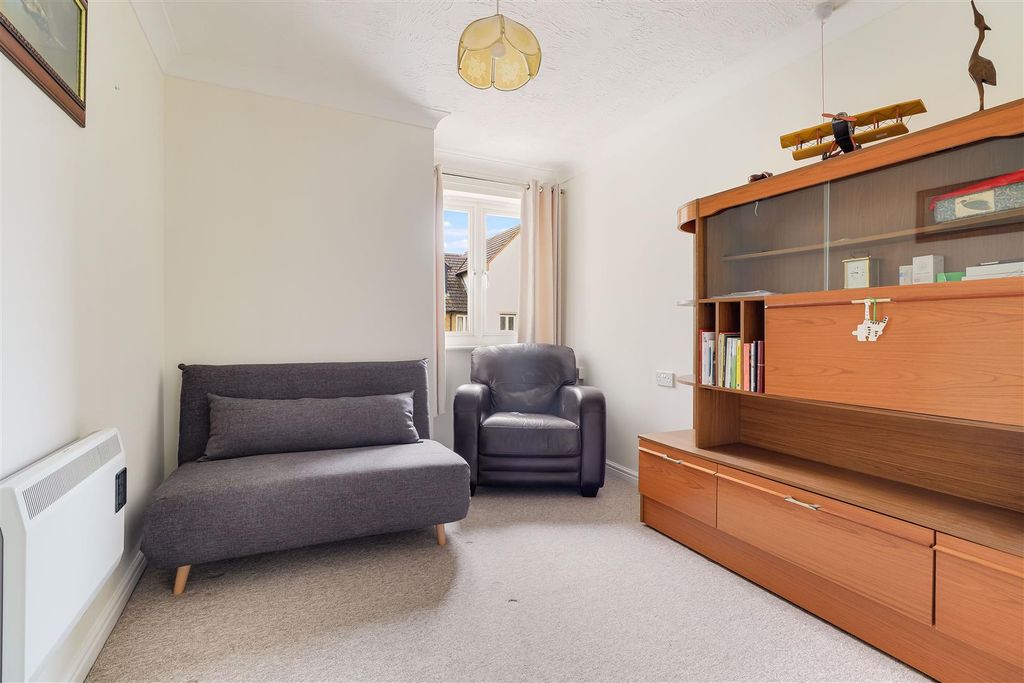 Additional image 12 of 2 bed flat for saleUnion Lane, Chesterton, Cambridge CB4