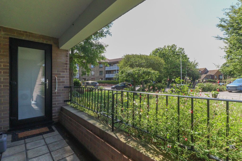 Additional image 10 of 2 bed flat for saleLyell Road, Birchington, Kent CT7