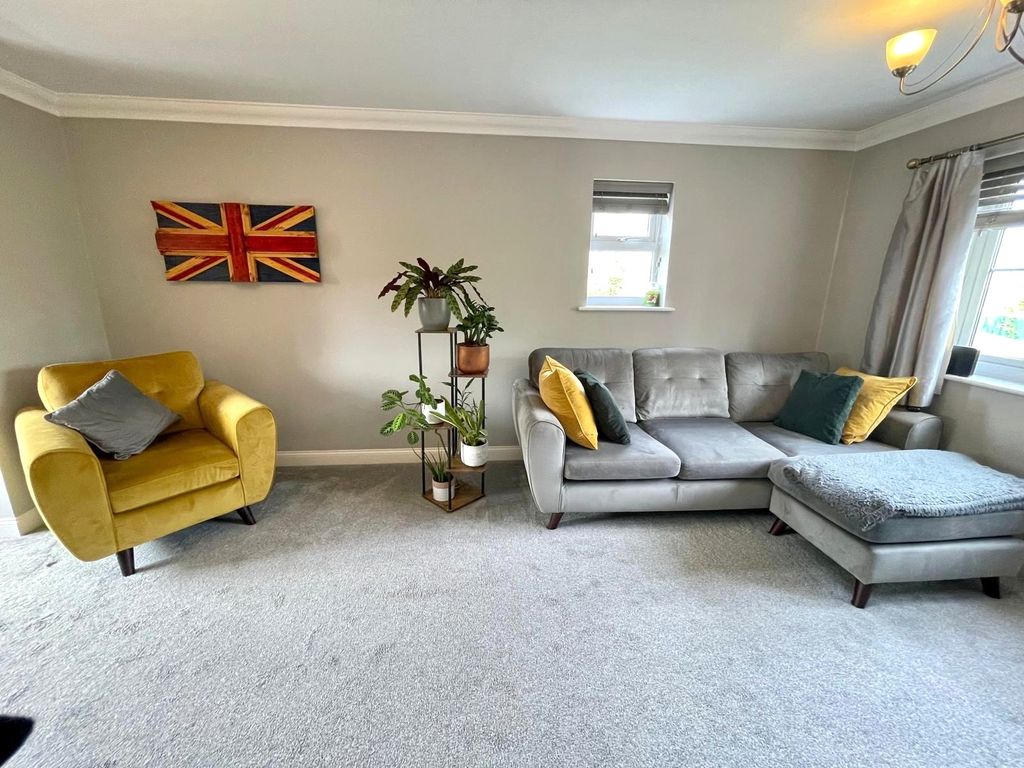 Additional image 2 of 2 bed flat for saleWilliams Court, Biggleswade SG18