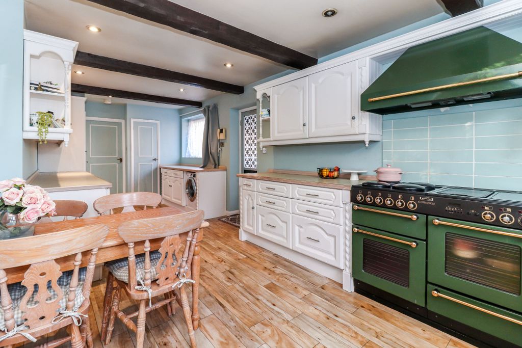 Additional image 7 of 3 bed detached house for saleGallows Hill Lane, Abbots Langley WD5
