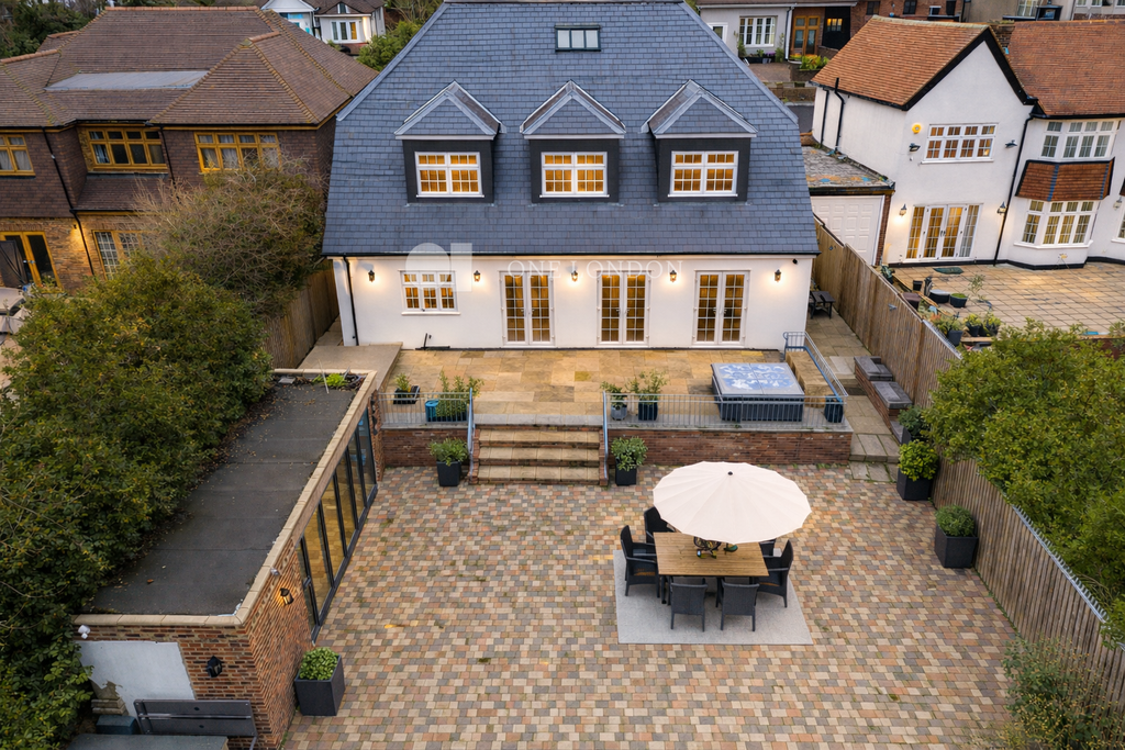 Additional image 9 of 7 bed country house for saleBean Road, Bexleyheath DA6