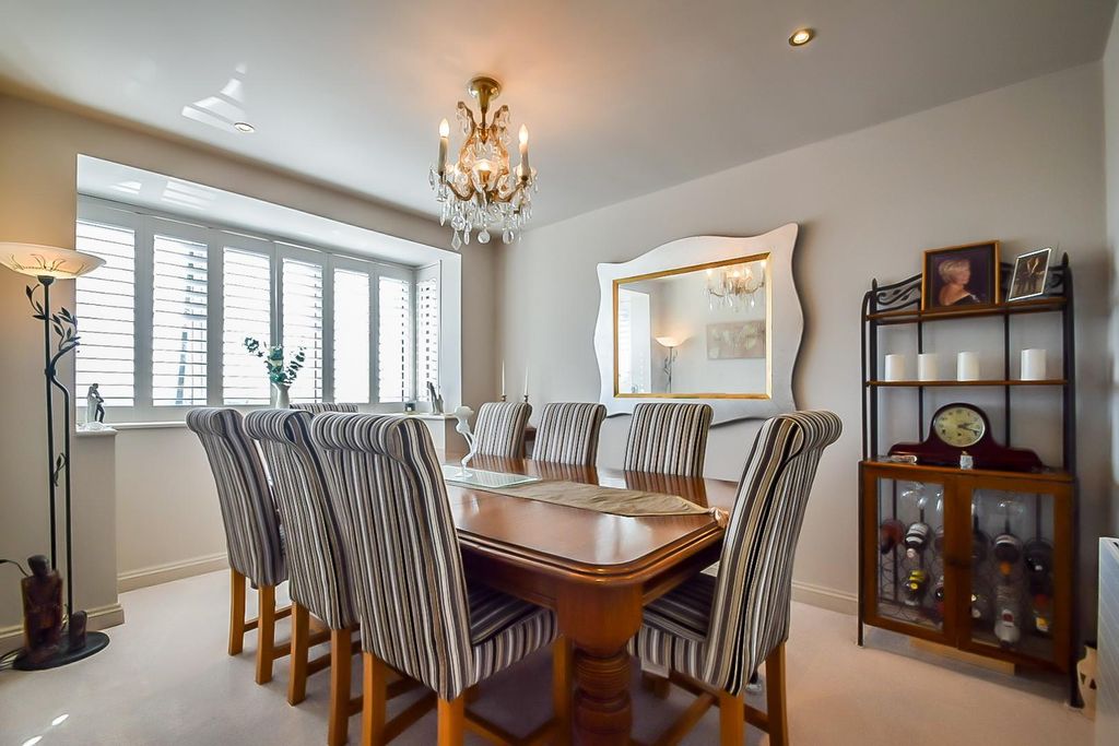 Additional image 14 of 4 bed detached house for saleSt. Marys Road, Benfleet SS7