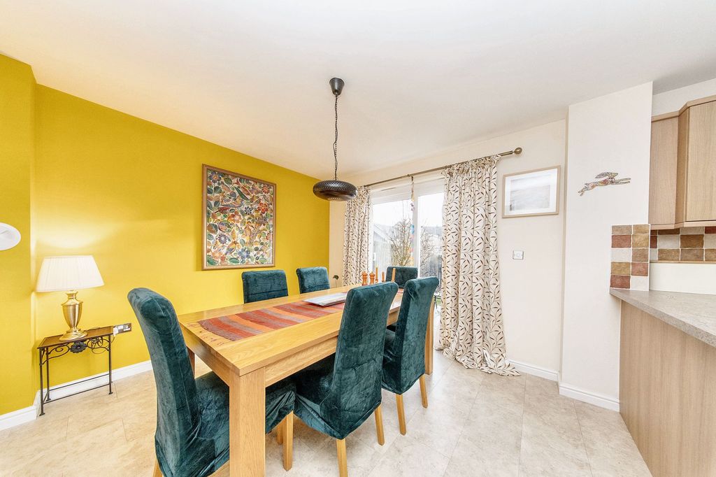 Additional image 3 of 4 bed detached house for saleRussell Drive, Bathgate EH48
