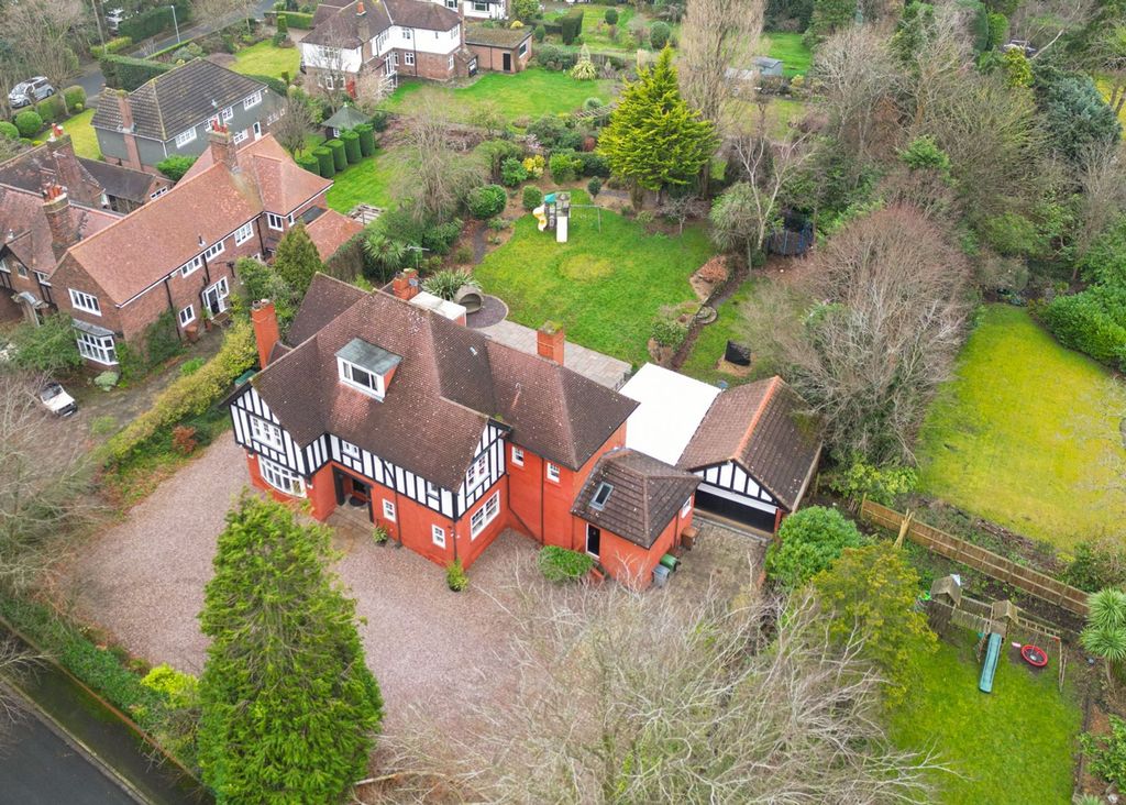 5 bed detached house for saleTower Road, Prenton, Wirral CH42