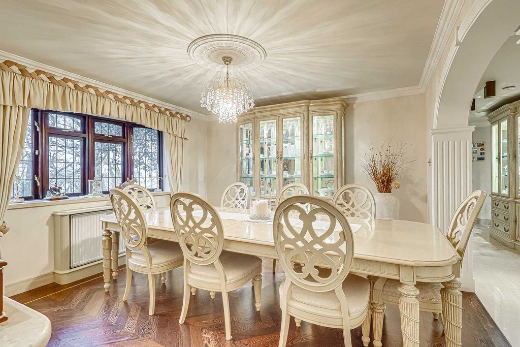 Additional image 32 of 4 bed detached house for saleVicarage Hill, Benfleet SS7