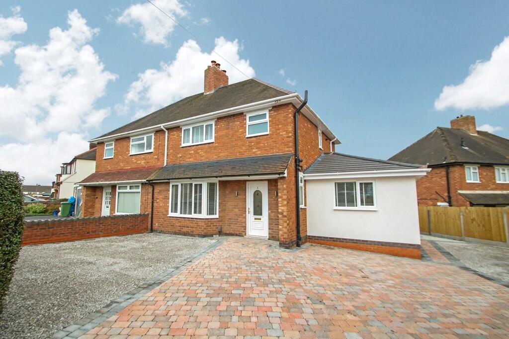Parkfield Crescent, Two Gates, Tamworth