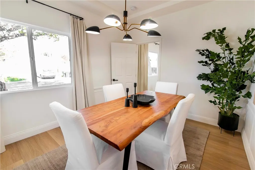 Additional image 19 of 10816 Calvert St, North Hollywood, CA 91606