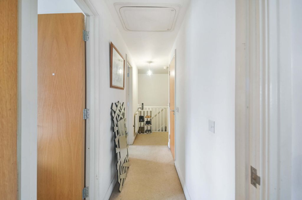 Additional image 19 of 2 bed flat for saleBlake Street, Aylesbury HP19
