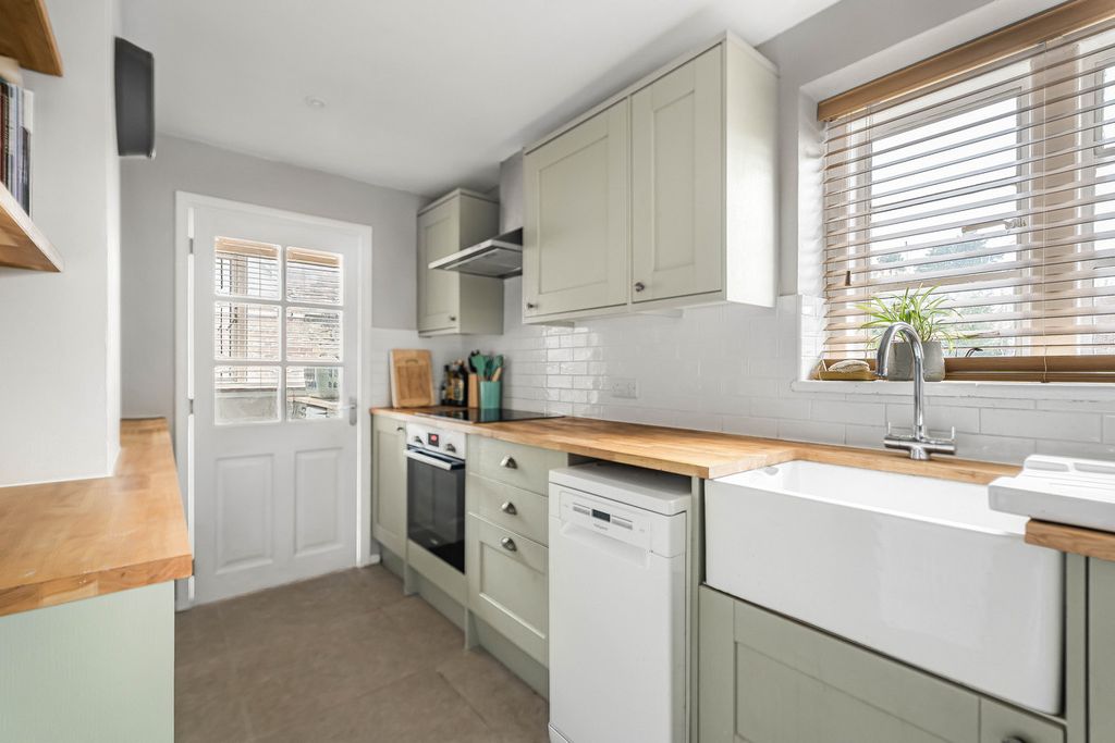 Additional image 8 of 2 bed flat for saleThames Street, Abingdon OX14