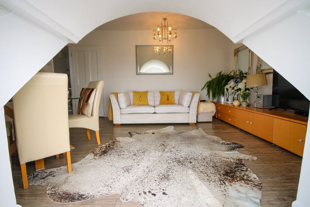 Additional image 4 of 1 bed flat for saleLa Route De St Aubin, St Helier JE2