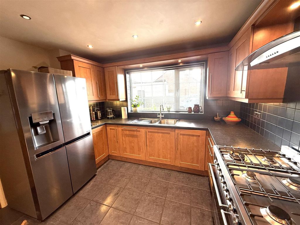 Additional image 5 of 4 bed detached house for saleFar Laund, Belper DE56