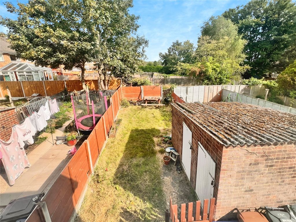 Additional image 10 of 2 bed maisonette for saleManor Crescent, Burton-On-Trent, Staffordshire DE15