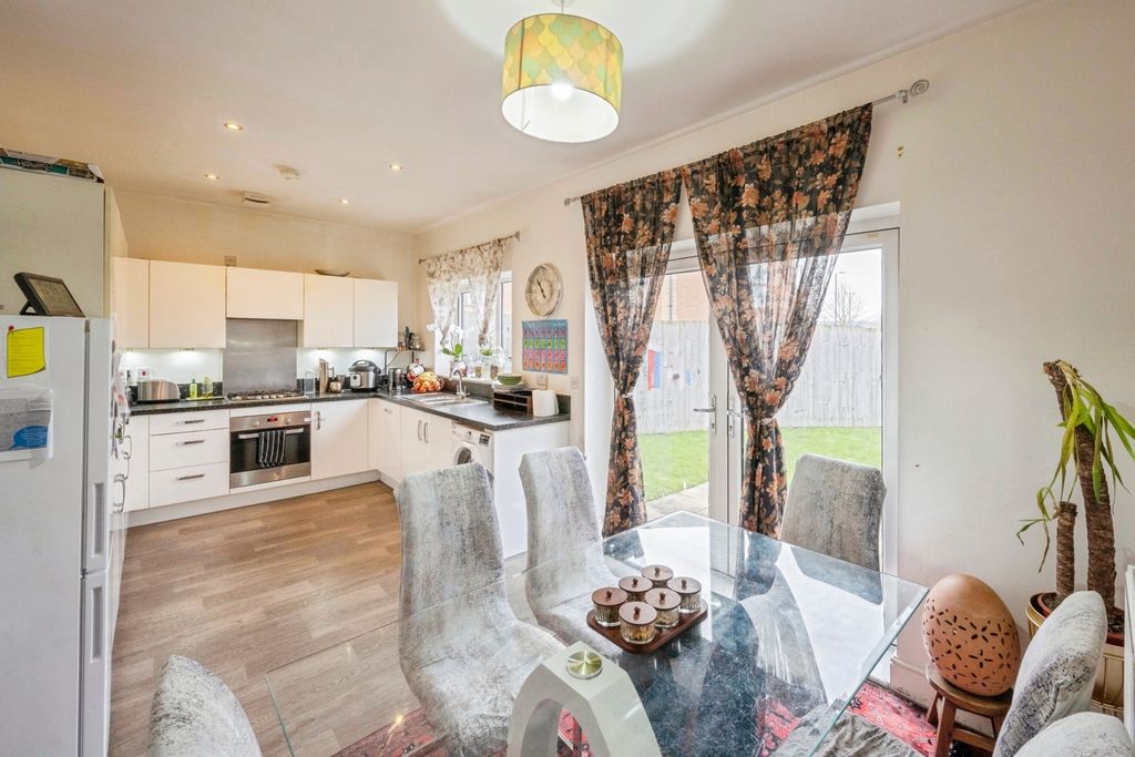 Additional image 3 of 3 bed detached house for saleWinscar Road, Doncaster, South Yorkshire DN4