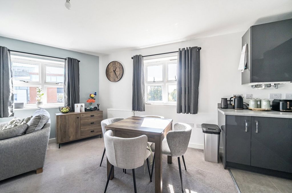 Additional image 9 of 2 bed flat for saleBurke Place, Wellesley, Aldershot GU11