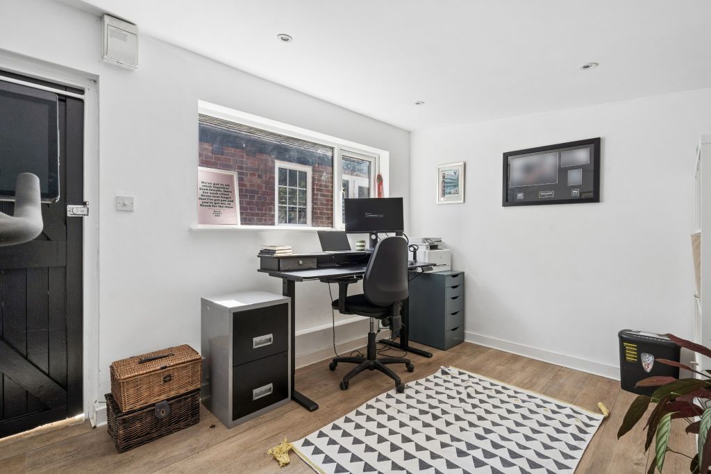Additional image 6 of 3 bed detached house for saleStation Road, Amersham HP7