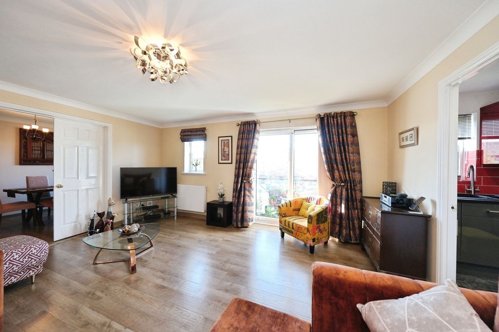 Additional image 5 of 2 bed flat for saleLakeside Boulevard, Doncaster, South Yorkshire DN4