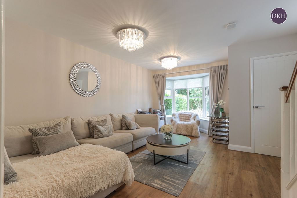 Additional image 2 of 3 bed semi-detached house for saleWoodside Road, Abbots Langley, Hertfordshire WD5
