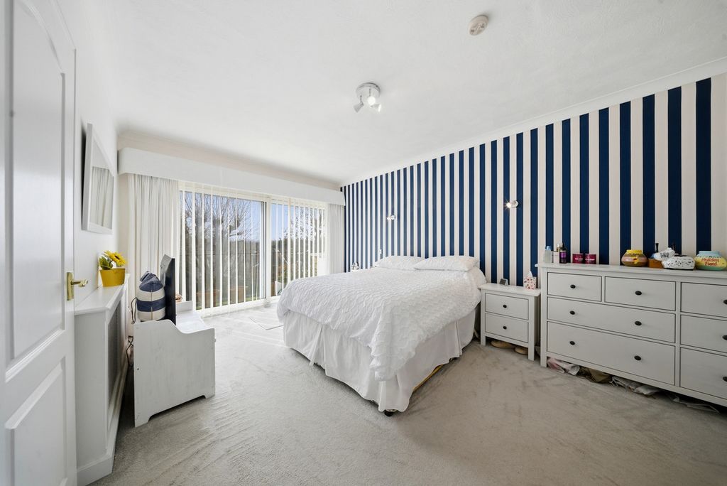 Additional image 4 of 3 bed penthouse for saleOverbury Avenue, Beckenham BR3