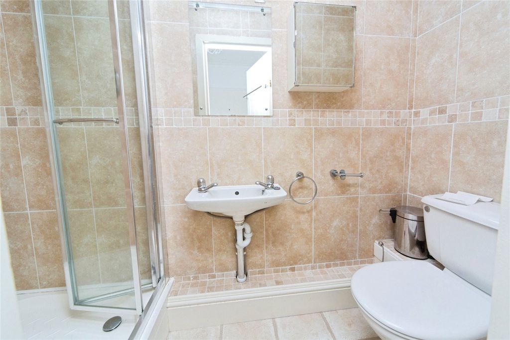 Additional image 10 of 2 bed flat for saleWarren Drive, Deganwy, Conwy LL31