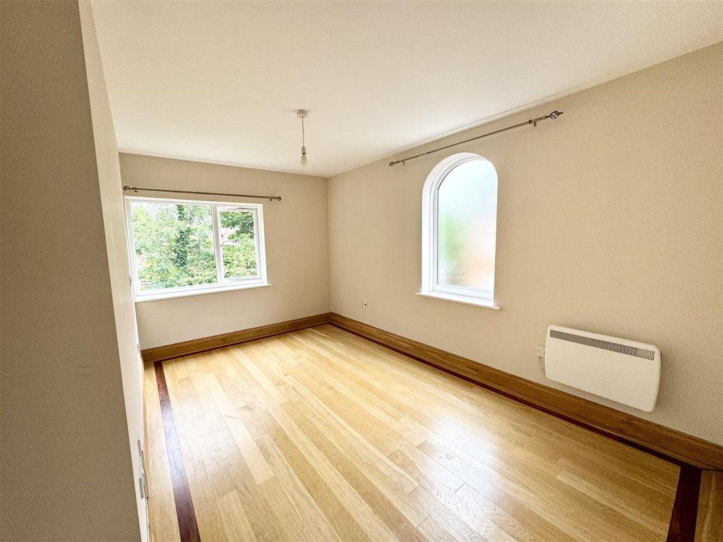 Additional image 4 of 2 bed flat for saleTrinity, Cambridge Square, Middlesbrough TS5