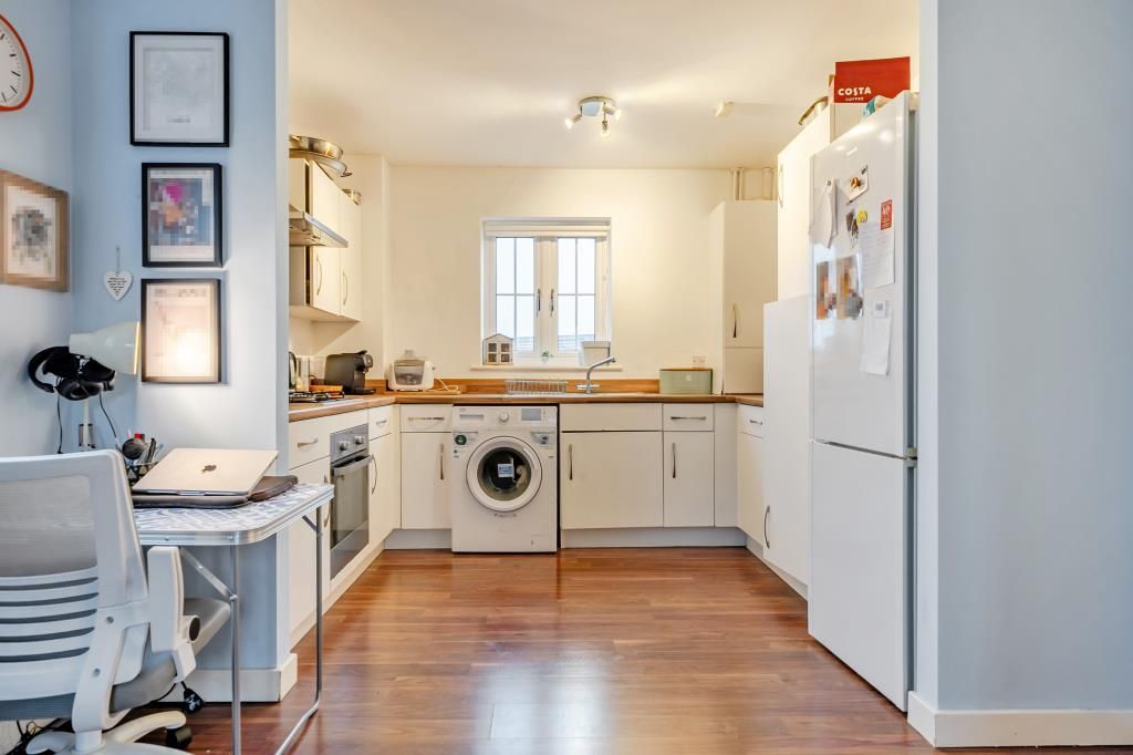 Additional image 3 of 2 bed flat for saleKingsmere, Bicester, Oxfordshire OX26