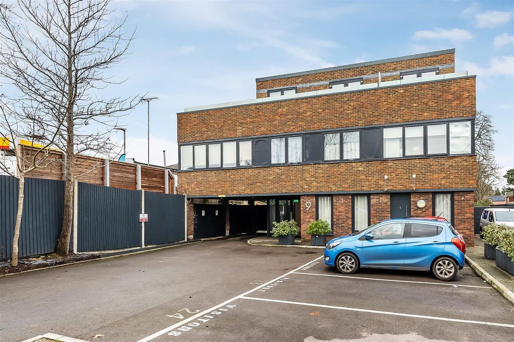 Additional image 16 of 1 bed flat for saleThe Street, Ashtead KT21