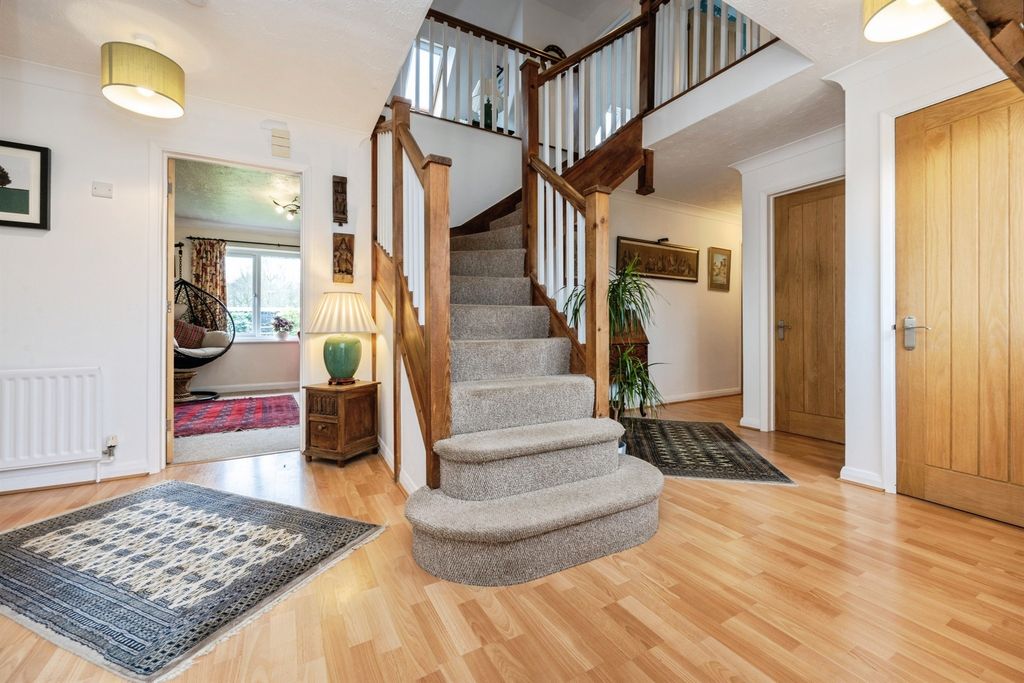 Additional image 9 of 4 bed detached house for saleBrook End, Weston Turville, Aylesbury HP22