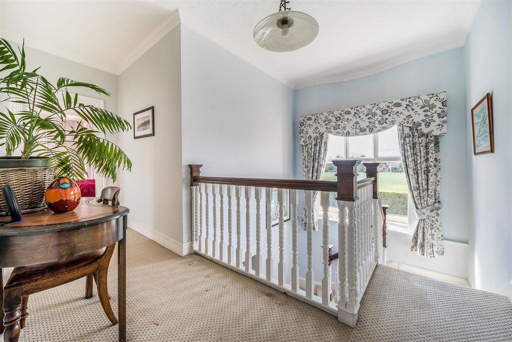 Additional image 22 of 6 bed detached house for salePemberley Avenue, Bedford MK40