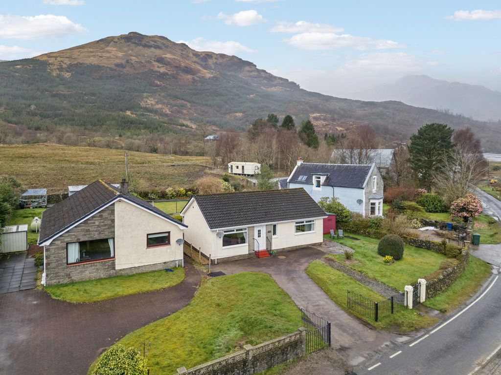 2 bed detached house for saleCarsaig, Carrick Castle, Cairndow PA24 photo 3