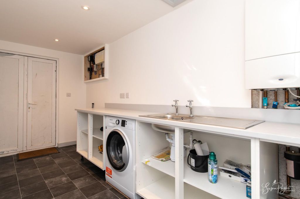 Additional image 21 of 2 bed semi-detached house for saleIsenhurst Court, Bembridge PO35