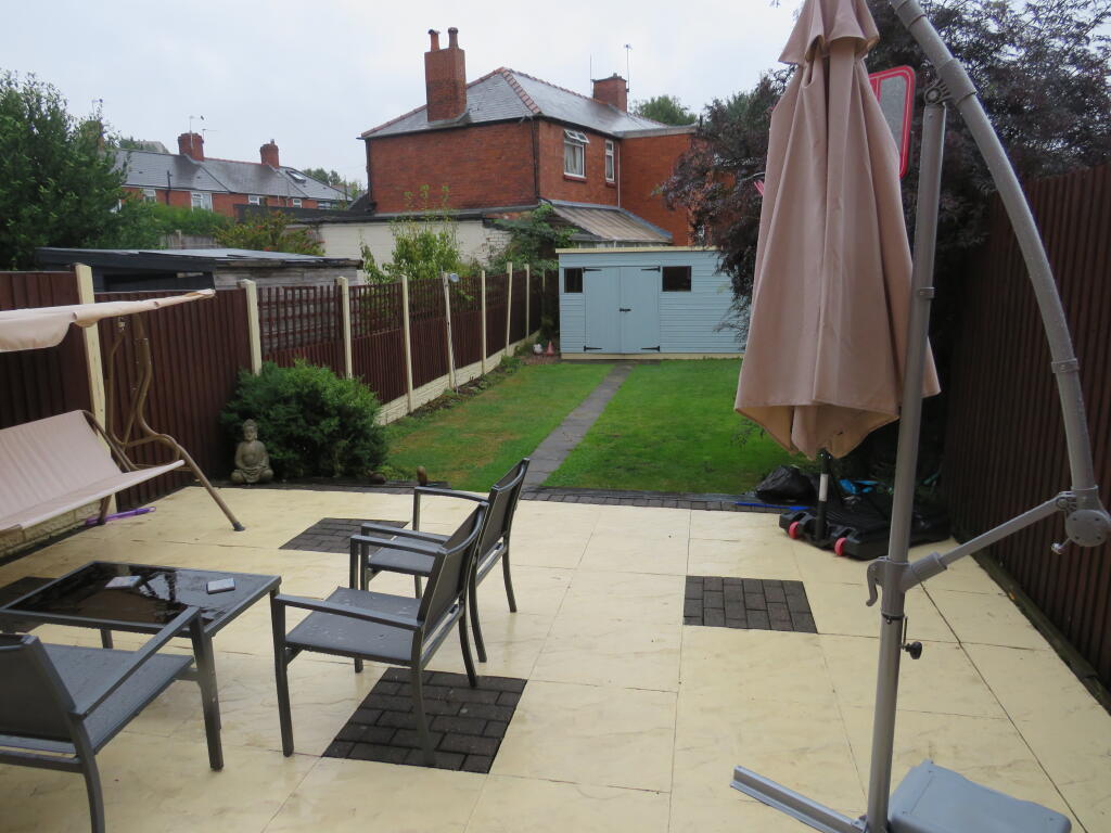 Hollydale Road photo 2