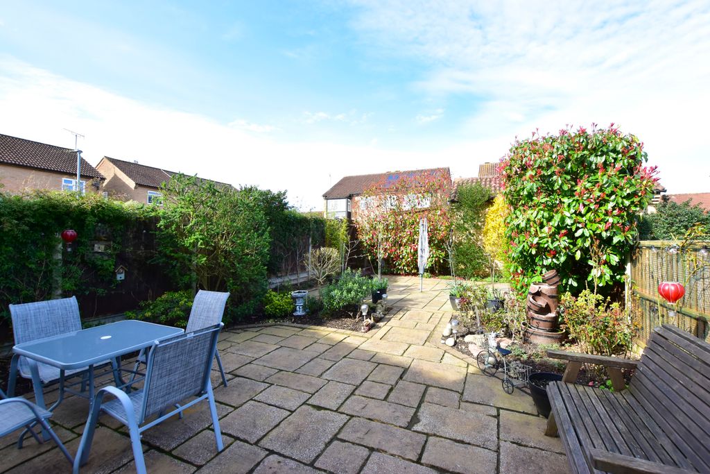 Additional image 20 of 4 bed semi-detached house for saleMargaret Close, Abbots Langley WD5