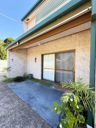 7/445 Esplanade, Torquay QLD 4655