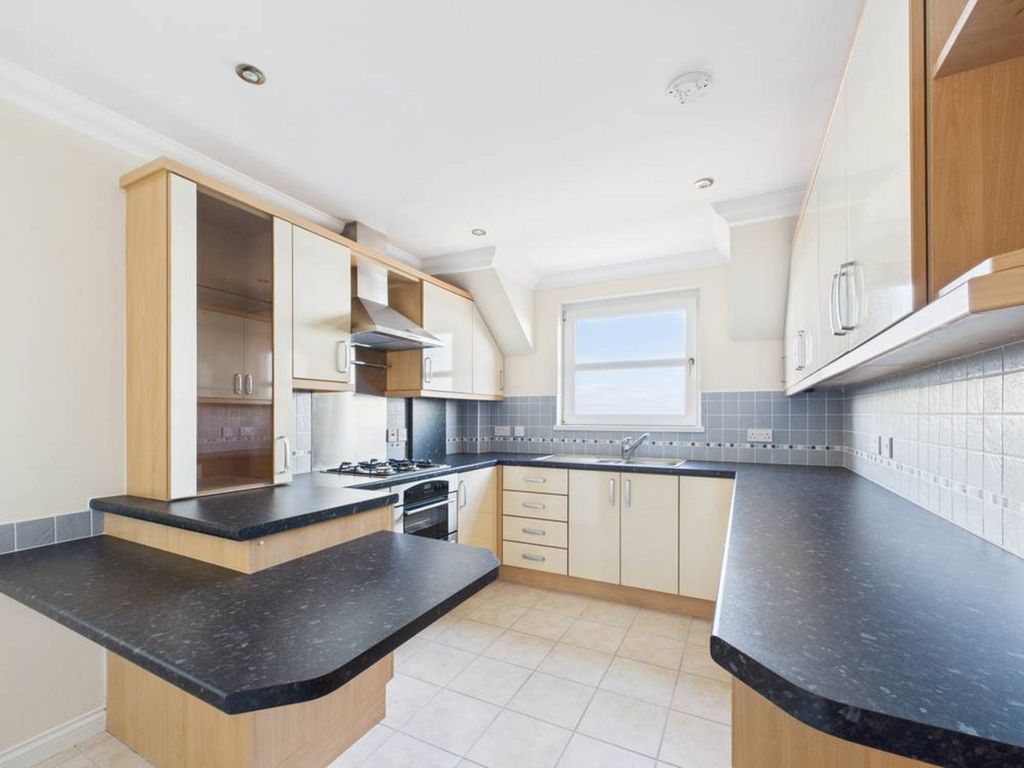 2 bed flat for saleUnion Road, Macduff AB44 photo 5