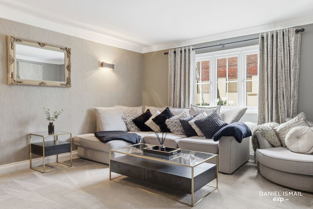 Additional image 7 of 4 bed detached house for saleThe Lindens, Langdon Hills, Basildon SS16