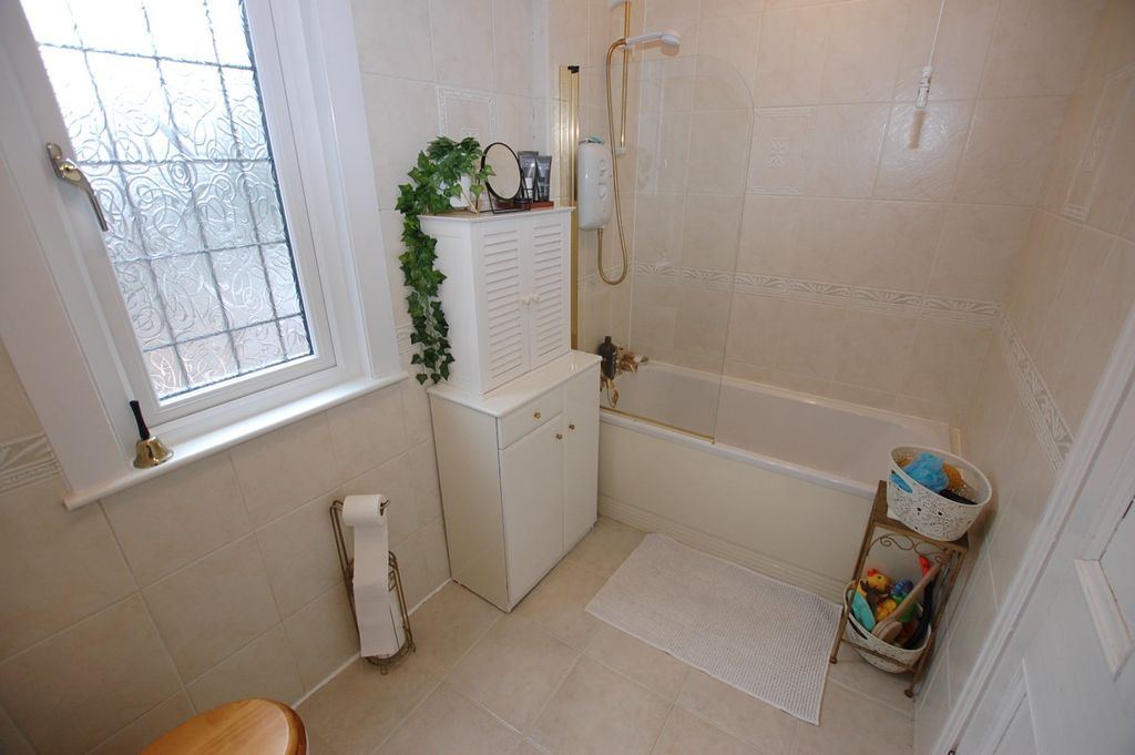 Additional image 12 of 3 bed semi-detached house for saleCurrier Lane, Ashton-Under-Lyne, Greater Manchester OL6