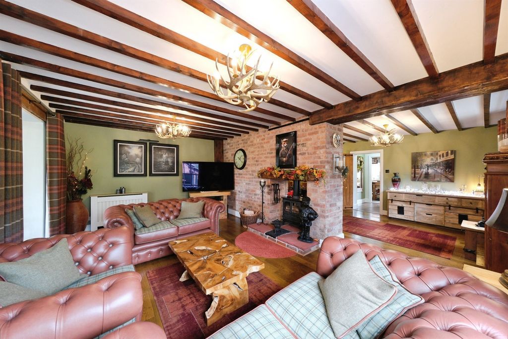 Additional image 5 of 3 bed barn conversion for saleBrooklet Farm, Castle Donington, Derby DE74