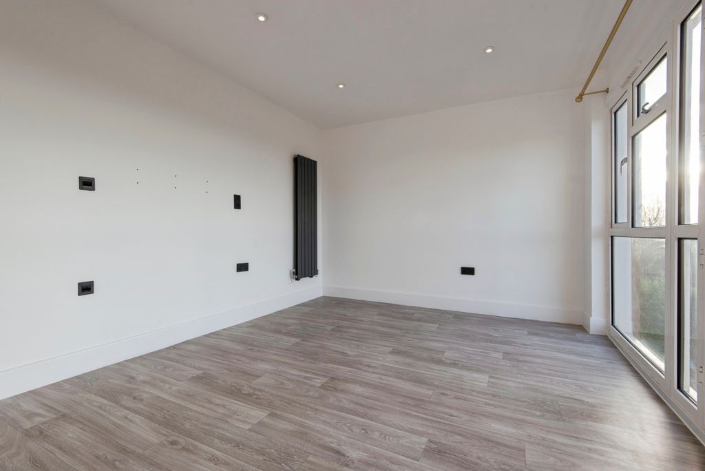 Additional image 8 of 2 bed maisonette for saleWestern Way, Letchworth Garden City SG6