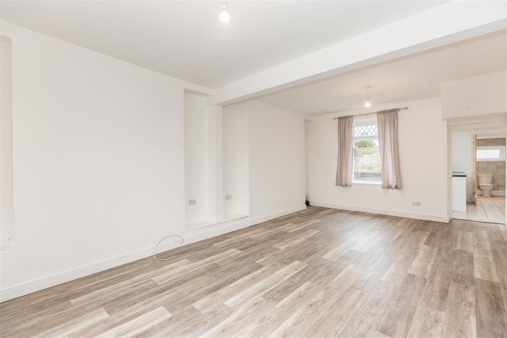 Additional image 3 of 3 bed detached house for saleLlewellyn Street, Llanelli SA15