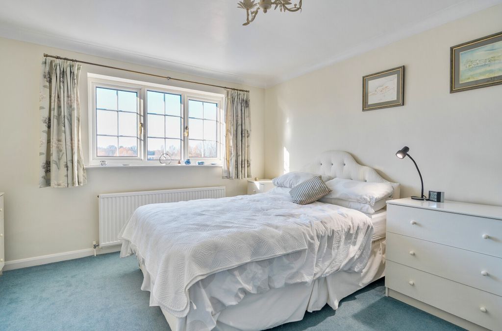 Additional image 11 of 4 bed detached house for saleNew Farm Road, Alresford, Hampshire SO24