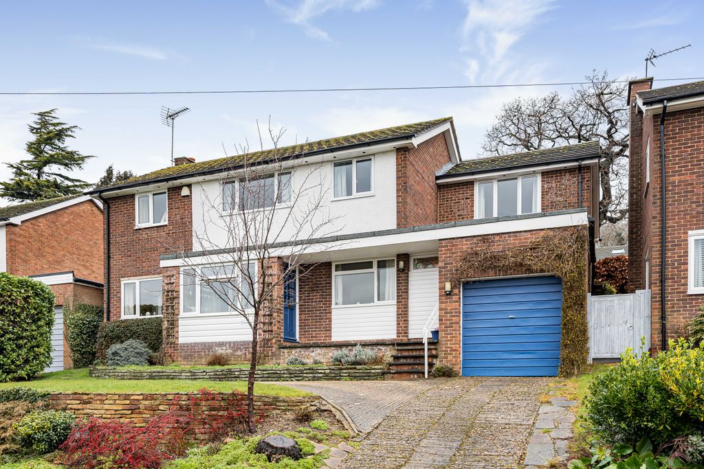 Additional image 18 of 5 bed detached house for saleTrevelyan Way, Berkhamsted HP4