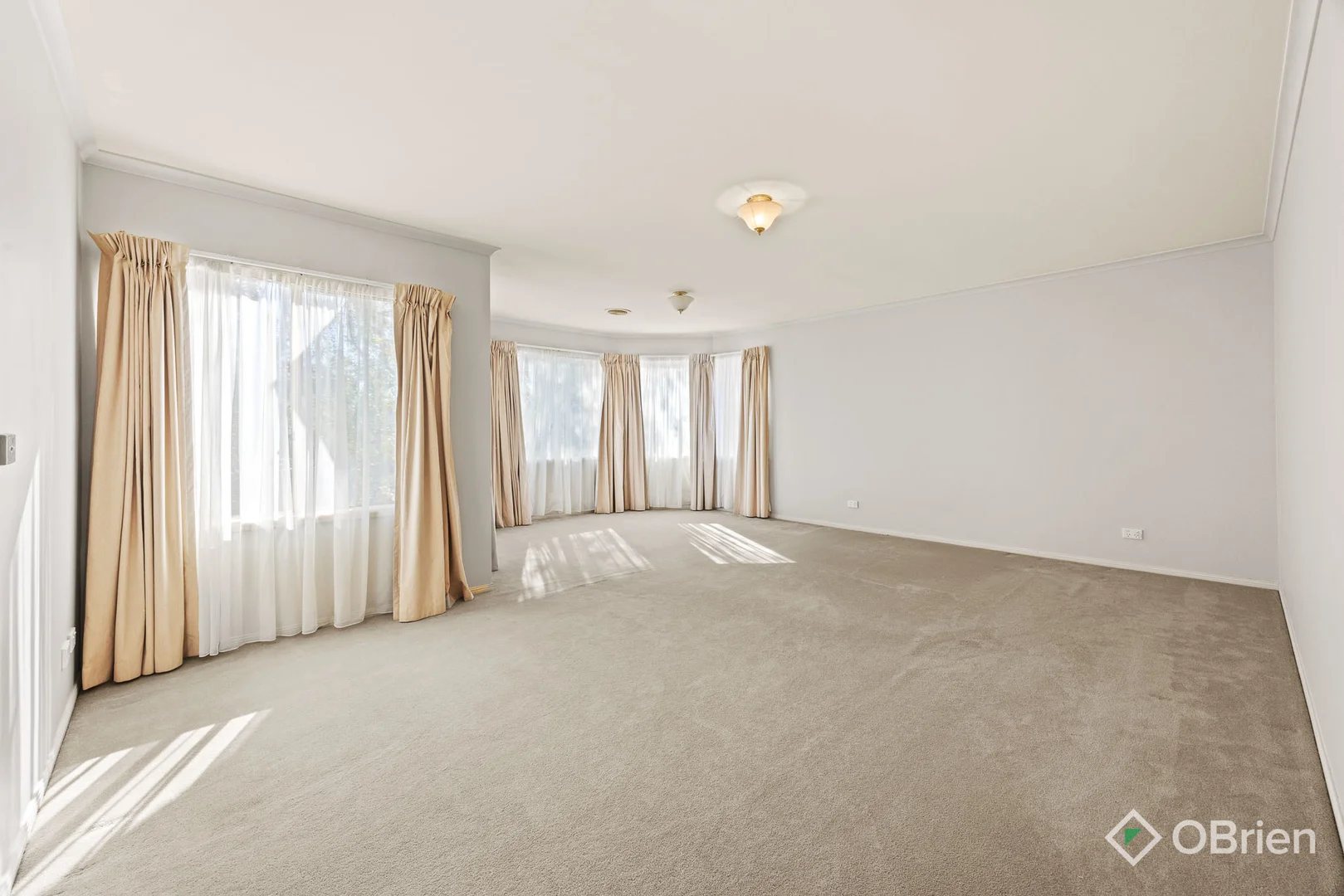 Additional image 13 of 2 Torwood Close, Narre Warren VIC 3805