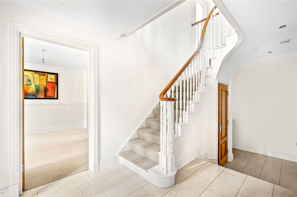 Additional image 9 of 5 bed detached house for saleQuinta Drive, Barnet EN5