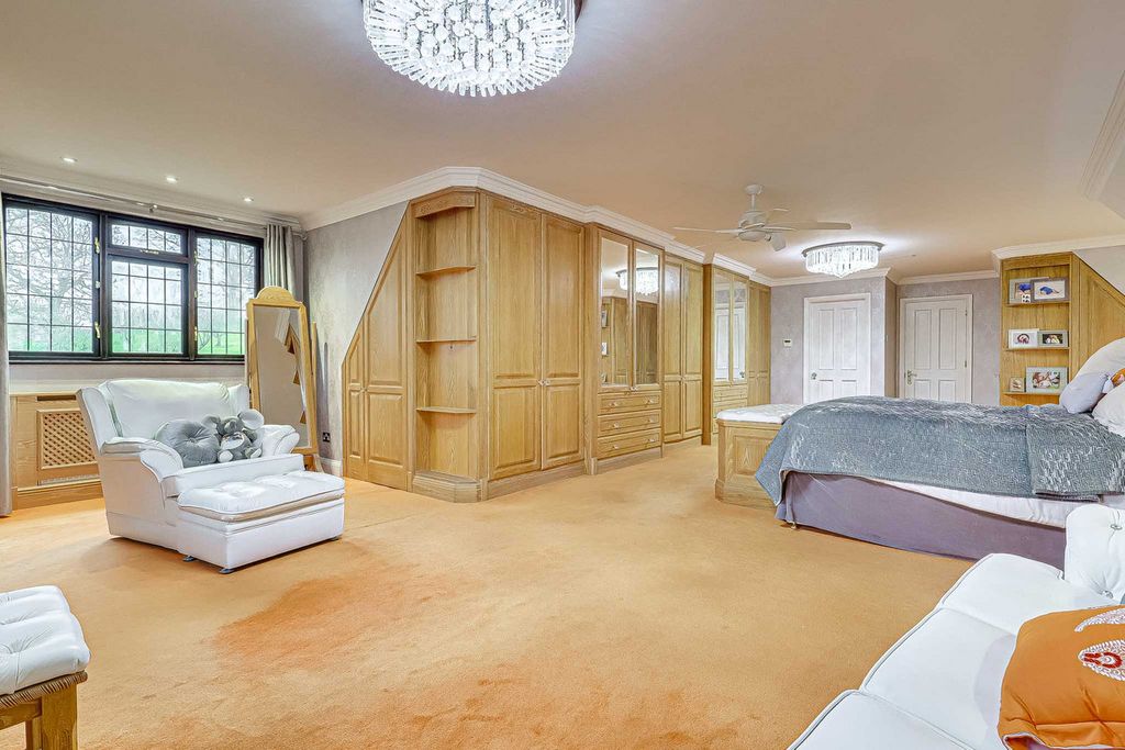 Additional image 35 of 4 bed detached house for saleVicarage Hill, Benfleet SS7