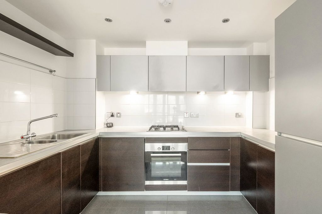Additional image 2 of 1 bed flat for salePepys Court, Cambridge CB4
