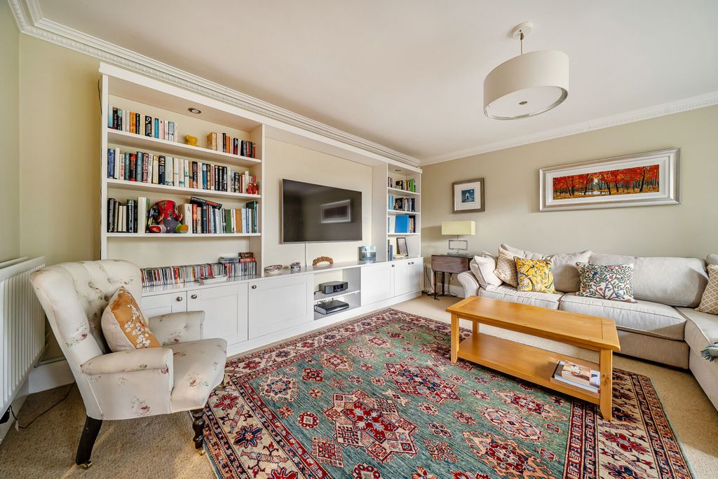 Additional image 12 of 5 bed detached house for saleHillside Road, Aldershot GU11