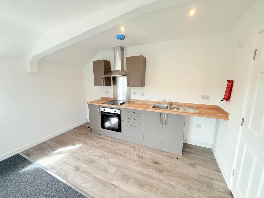 Sherborne Road, Yeovil, BA21 photo 5