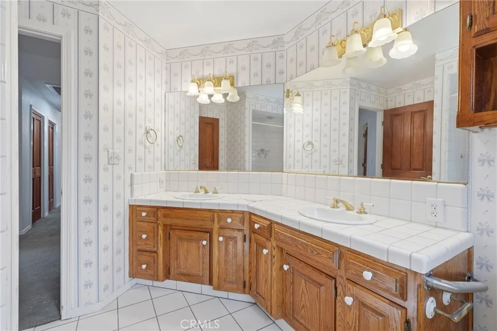 Additional image 129 of 412 N Kanai, Porterville, CA 93257