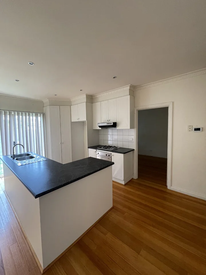 Additional image 6 of 2/33 Lanark Street, Clayton South VIC 3169